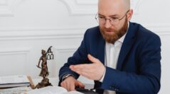 Doradca restrukturyzacyjny – kiedy go potrzebujesz i jak może pomóc Twojej firmie?